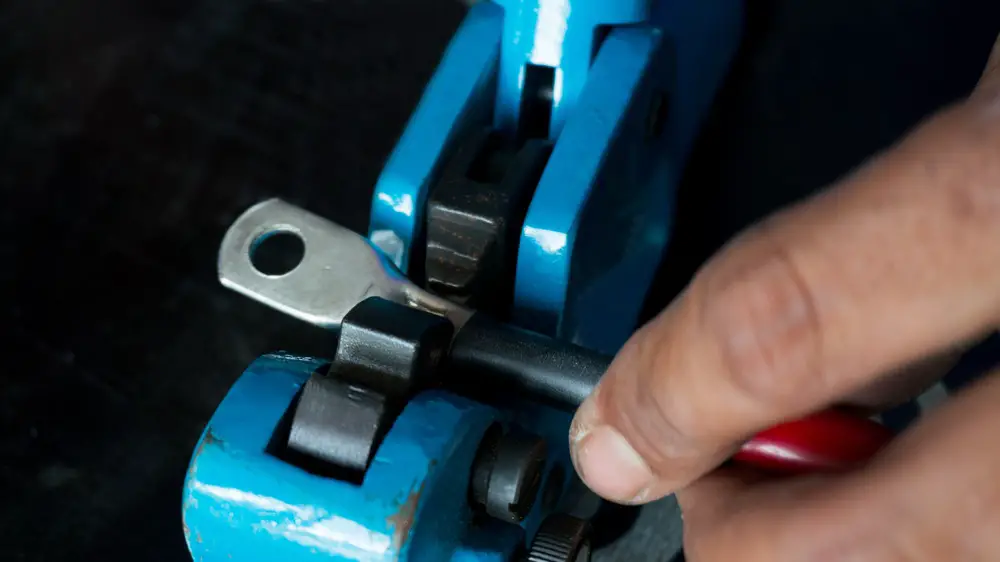 Best Hydraulic Wire/Cable Crimping Tool: Complete Reviews With Comparison