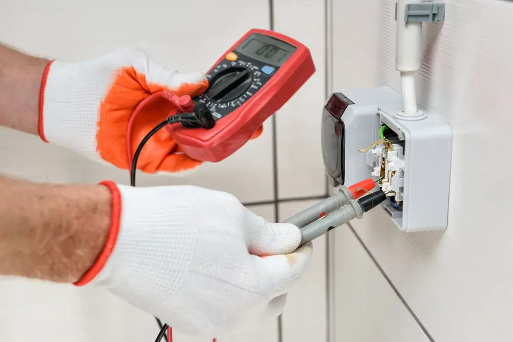 How to Check Electrical Ground with a Multimeter