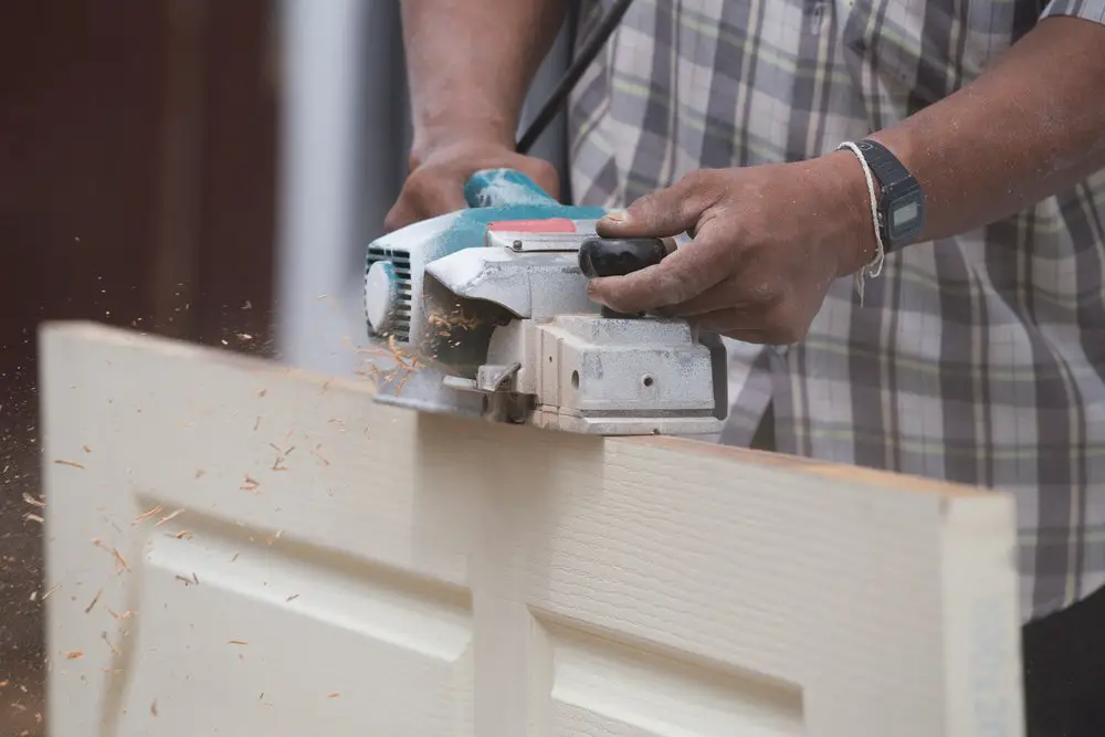 How to Plane a Door with a Hand Planer