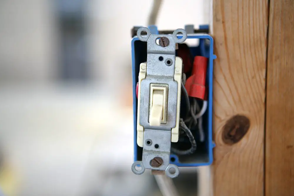 How to Test a Light Switch with a Multimeter